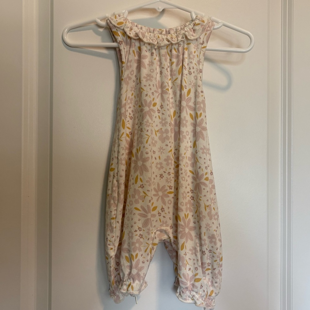 gunamuna Bamboo Bubble Romper in Eden - Picture 5 of 8